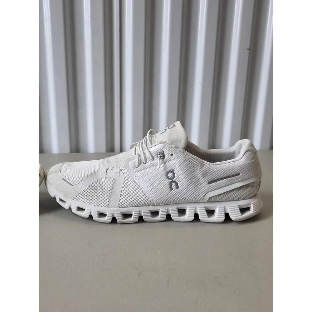 On Cloud Running Shoes Mens Size 12 White Mesh Low Top Sneakers